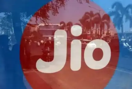 谷歌向Reliance Jio Platform投资3373.7亿卢比