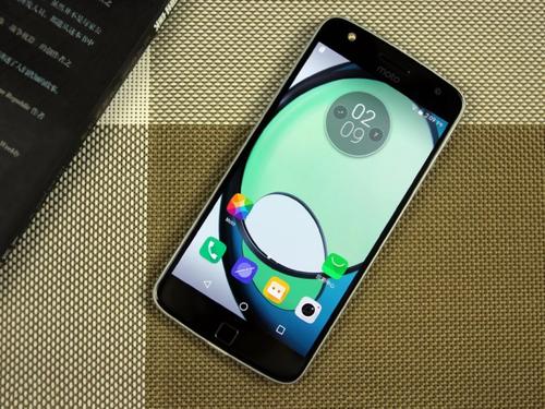 Moto Z2 Play也是印度智能手机市场的新设备之�